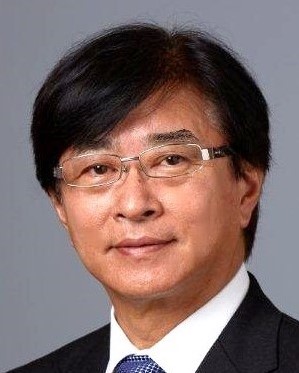 小川 博氏