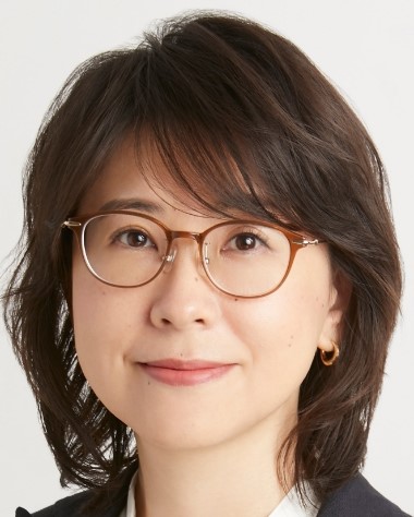 鈴沖 陽子 氏