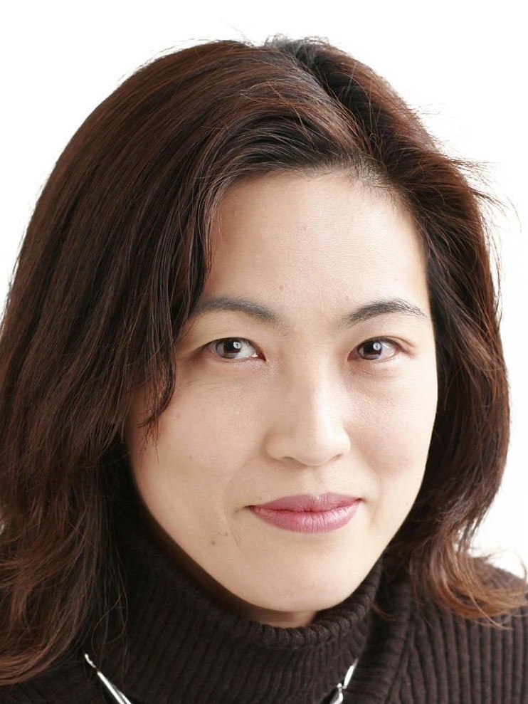 川端 由美 氏